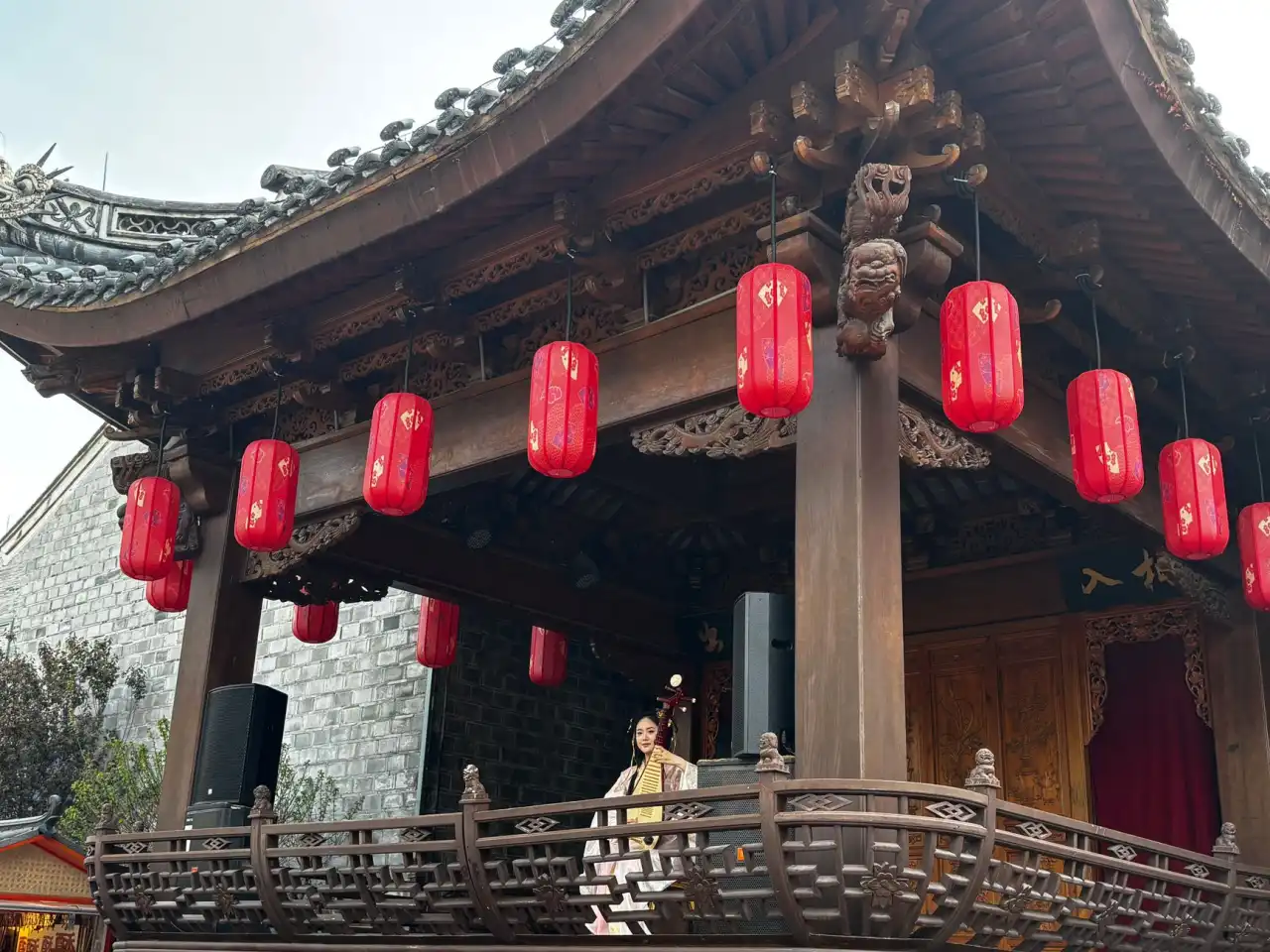 昆明慧育科技教学投影机与电子白板一体化方案设计要点