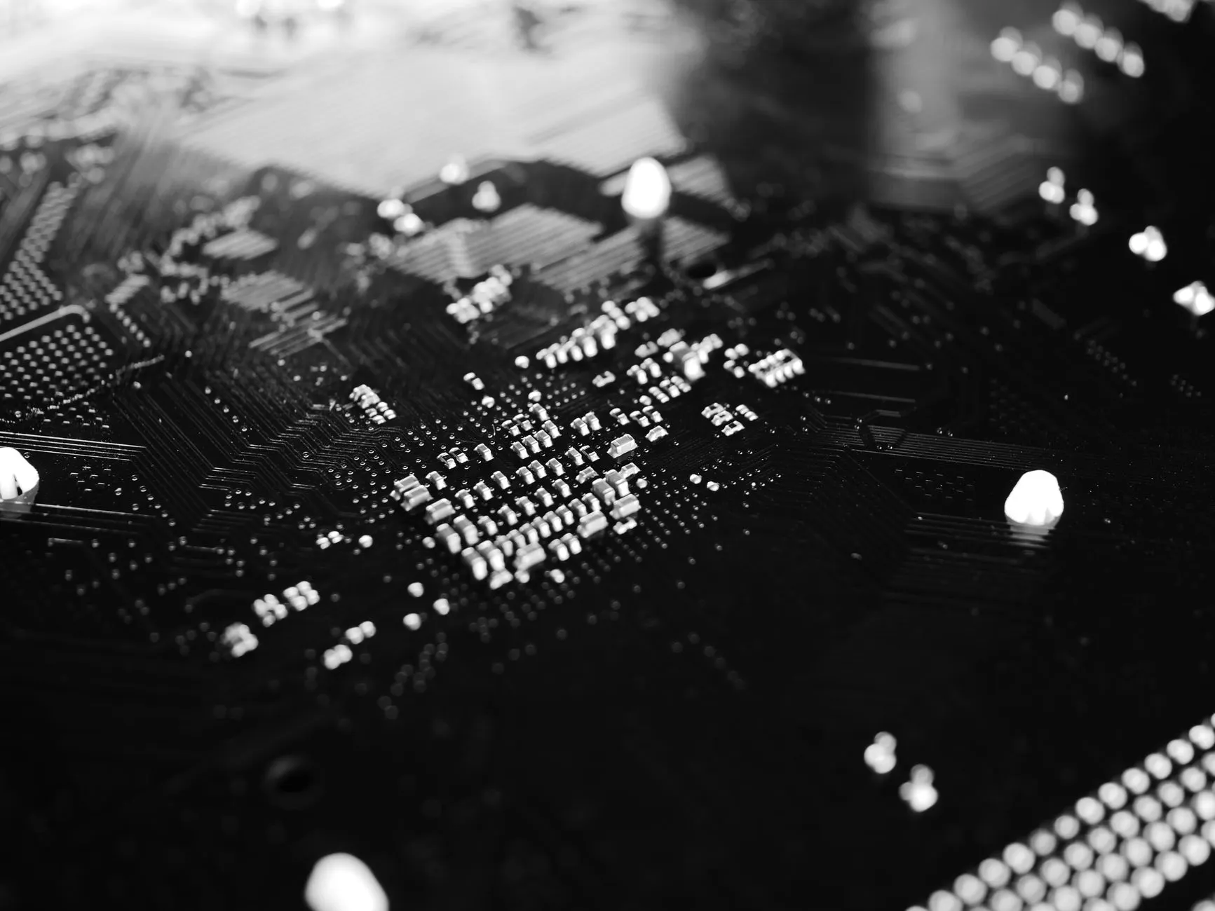 2024年昆明教育设备市场教学投影机与实物展台技术升级趋势