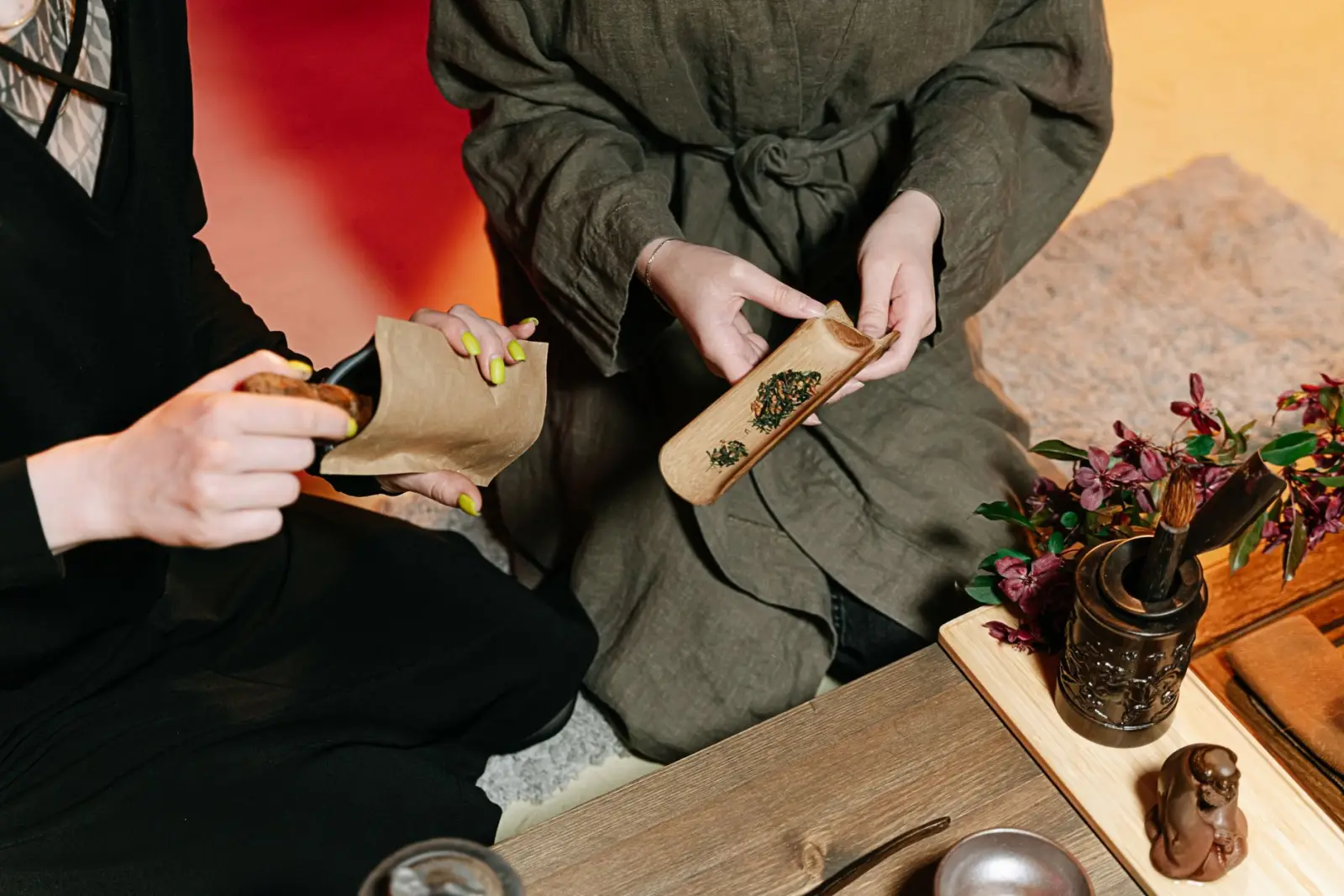教育设备行业动态：昆明慧育科技解析教学投影机与电子白板的技术演进